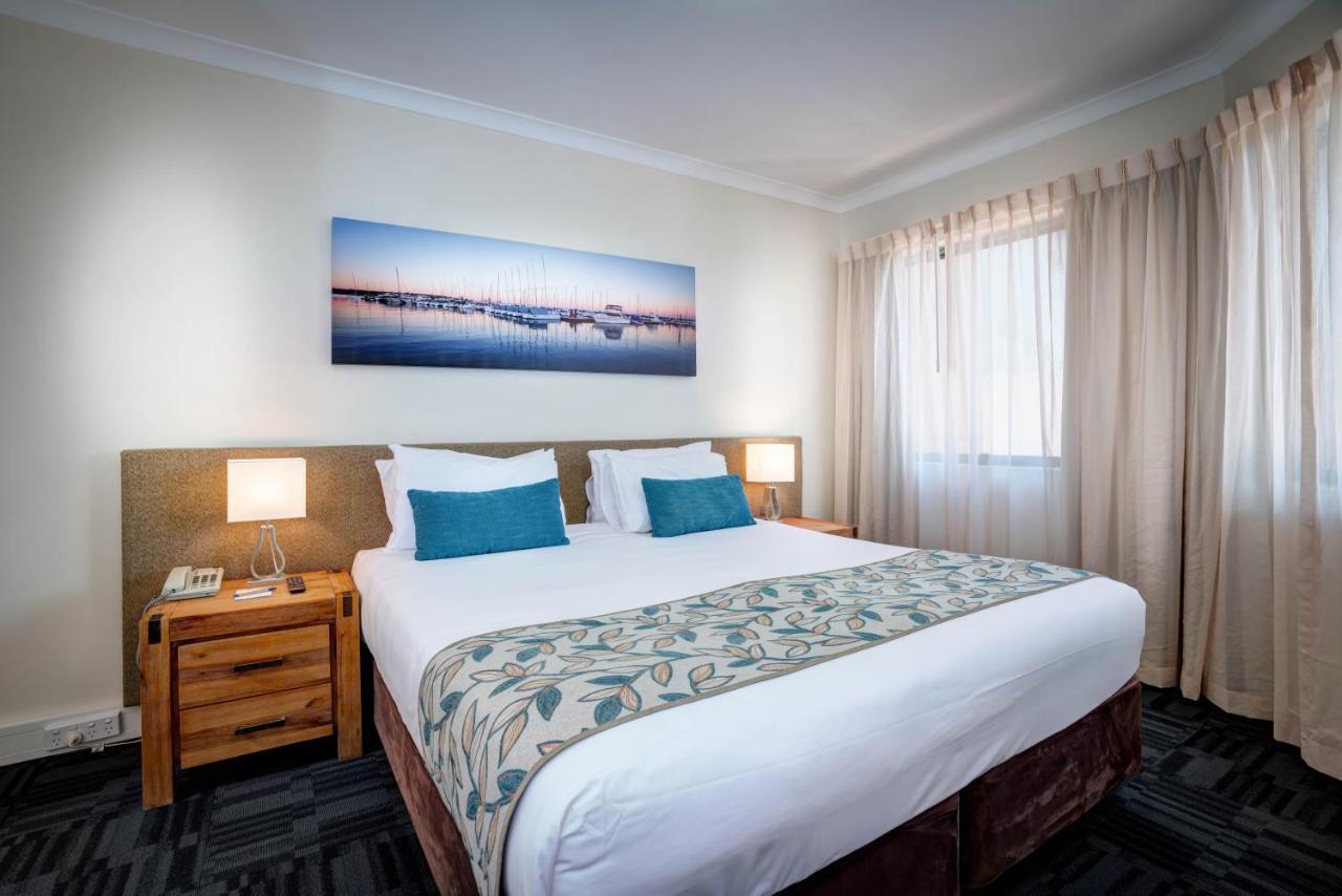 Broadwater Resort Como Perth Exterior photo